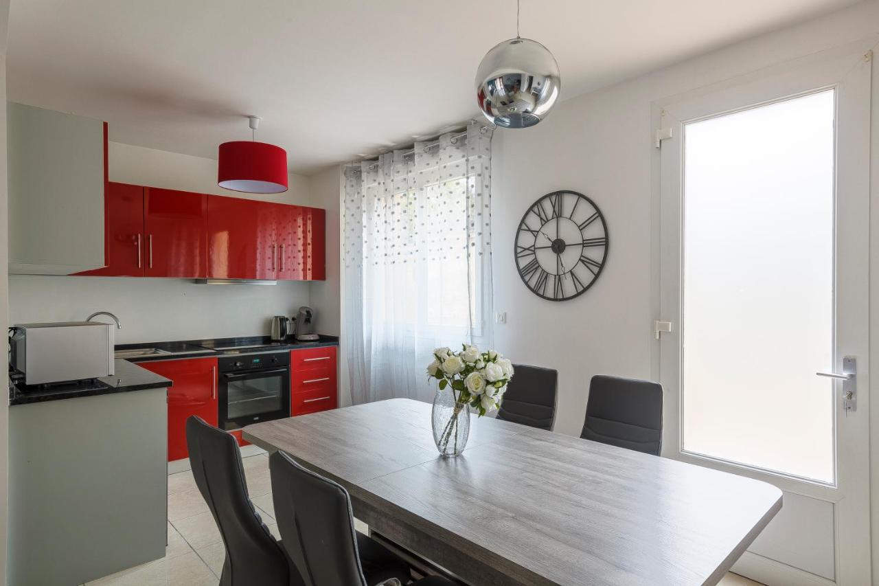 Logement 004 A 300M De La Gare Mantes La Jolie Εξωτερικό φωτογραφία